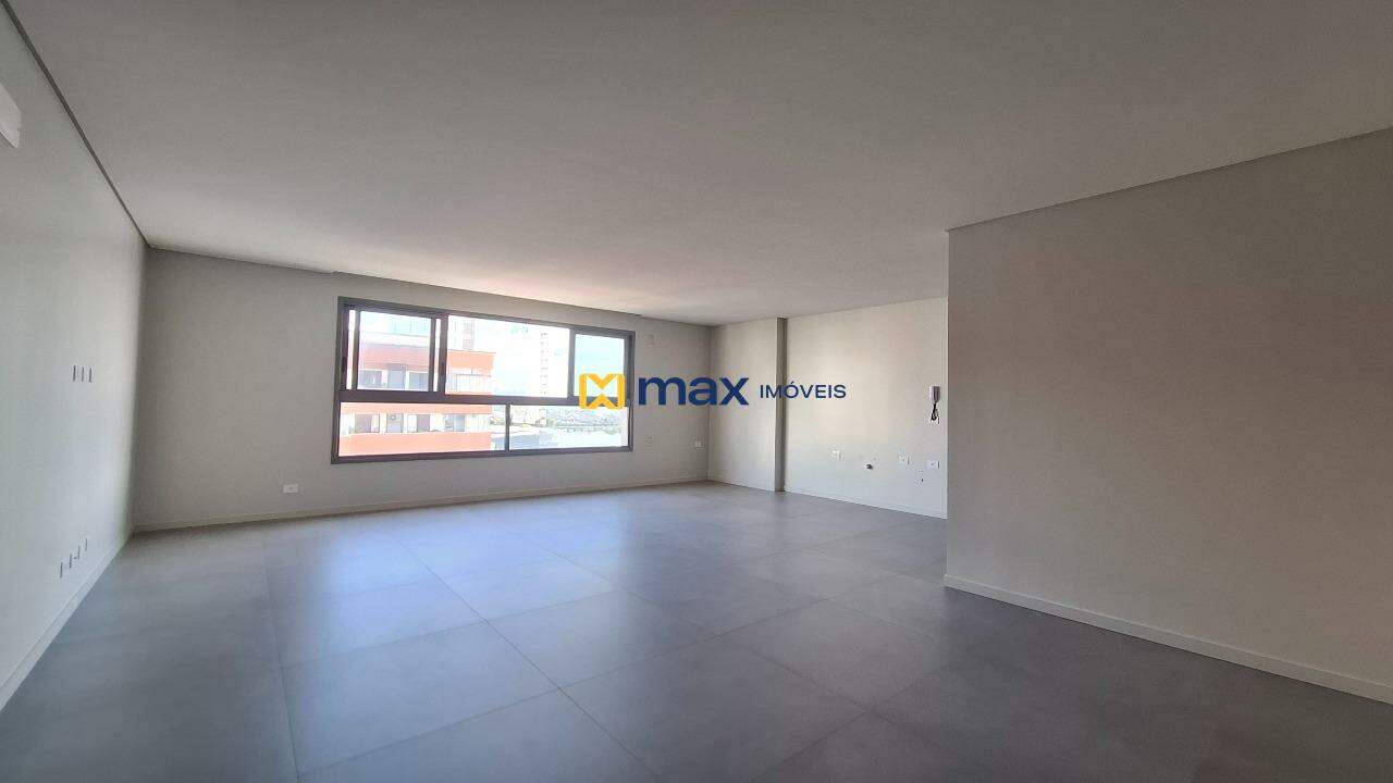 Apartamento à venda no Centro: Living integrado