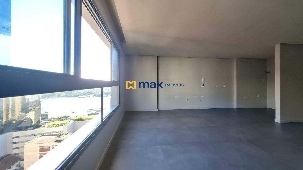 Apartamento à venda no Centro: Living integrado