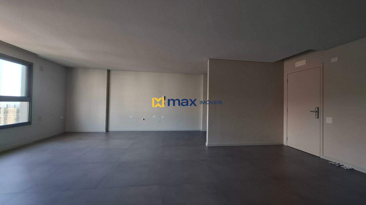 Apartamento à venda no Centro: Living integrado