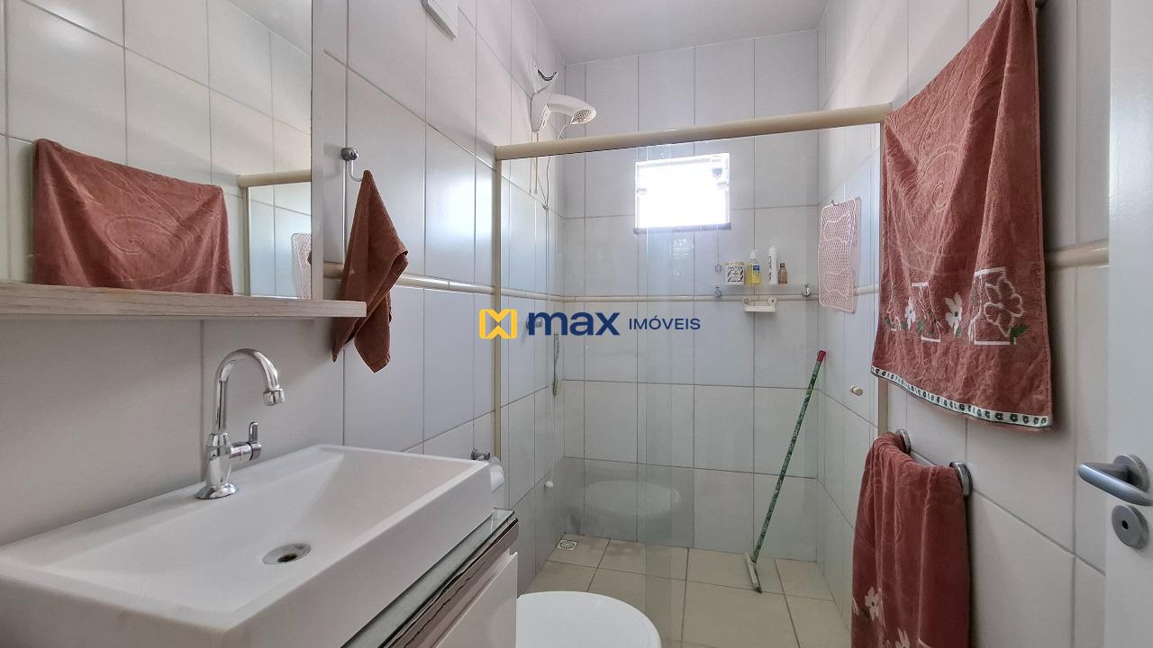 Casa à venda no Santa Regina: Banheiro social 2