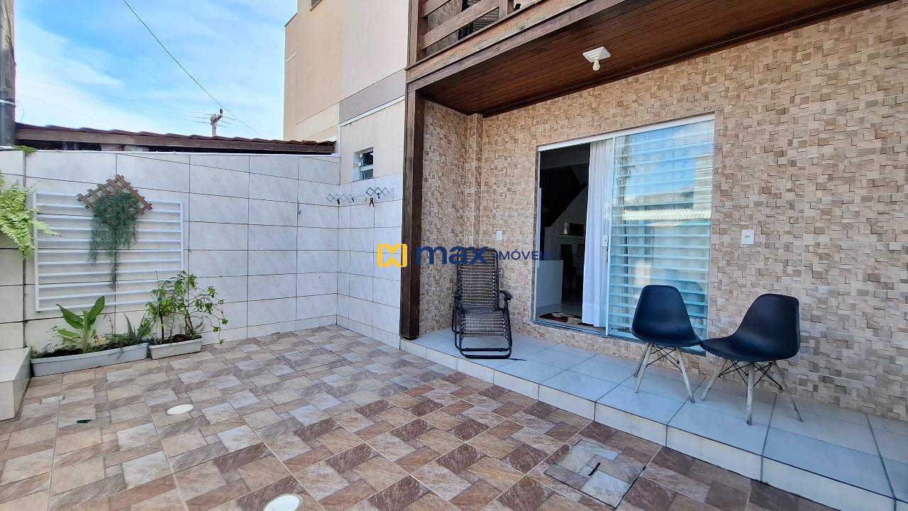 Casa à venda no Santa Regina: Área externa