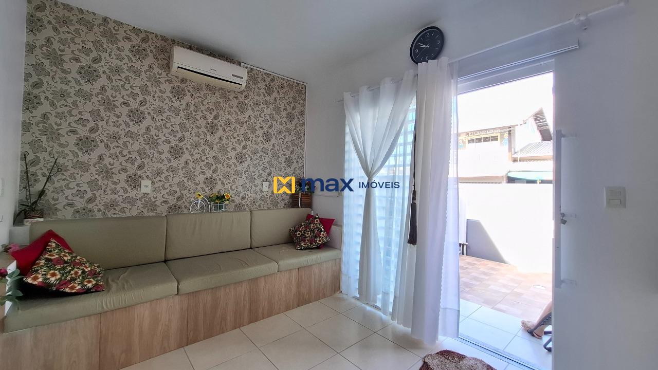 Casa à venda no Santa Regina: Living integrado