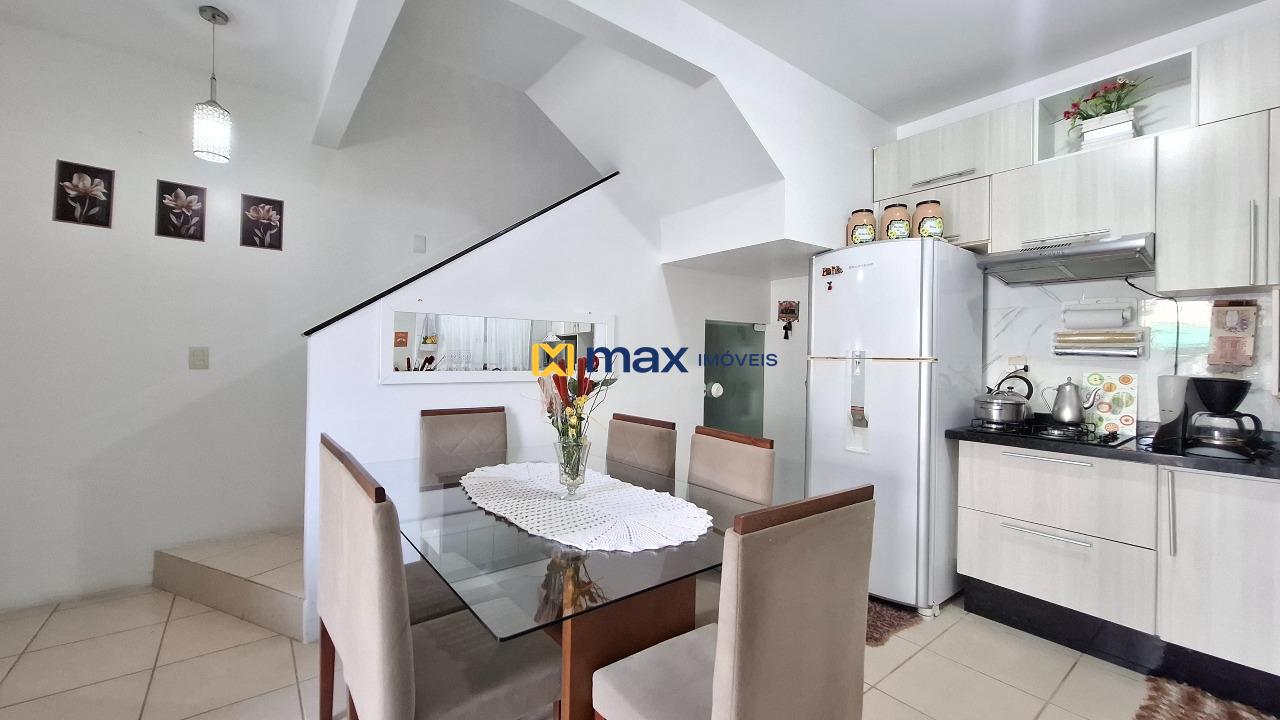 Casa à venda no Santa Regina: Living integrado