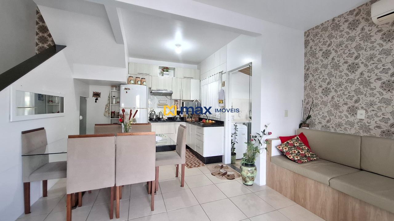 Casa à venda no Santa Regina: Living integrado