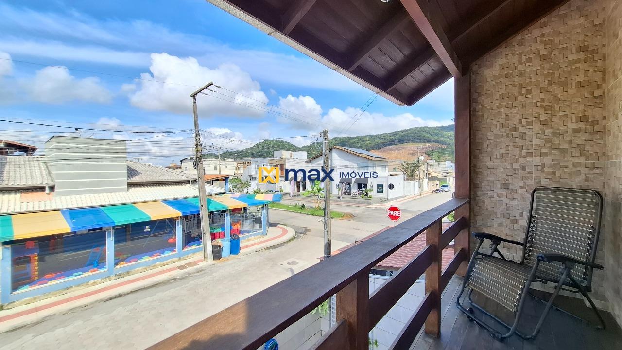 Casa à venda no Santa Regina: Sacada