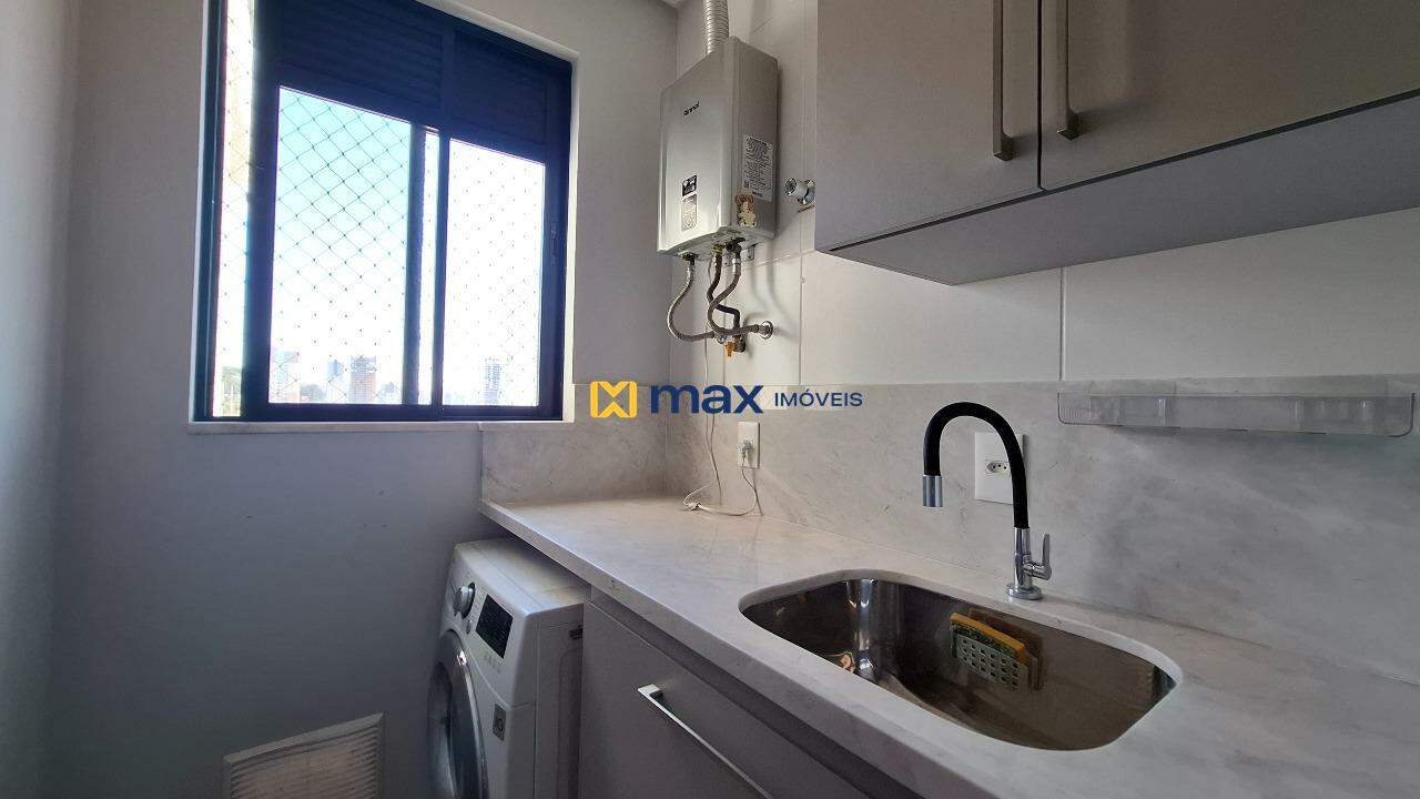 Apartamento à venda no Fazenda: Lavanderia