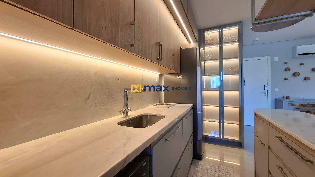 Apartamento à venda no Fazenda: Cozinha