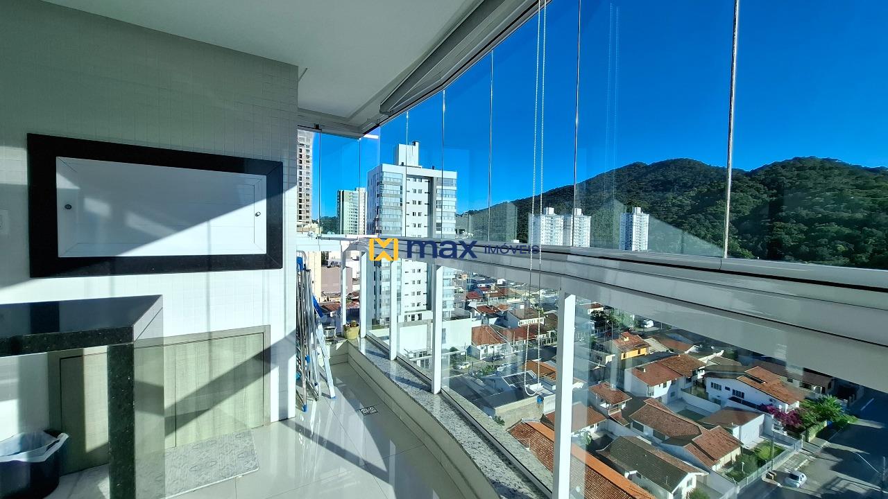 Apartamento à venda no Centro: Sacada com churrasqueira