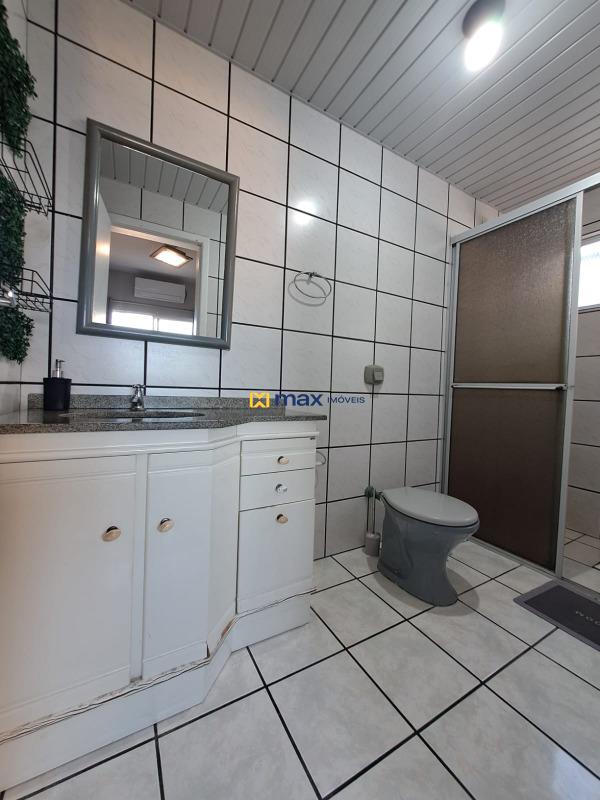 Apartamento para aluguel no Gravatá: Banheeiro da suite