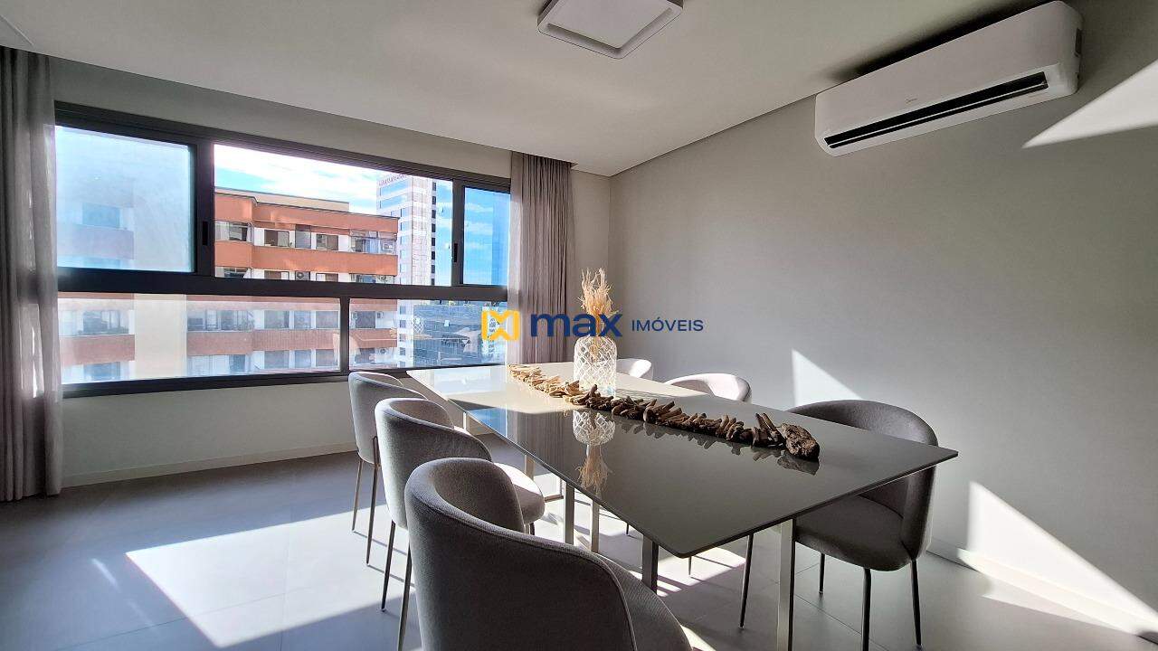 Apartamento à venda no Centro: Living integrado