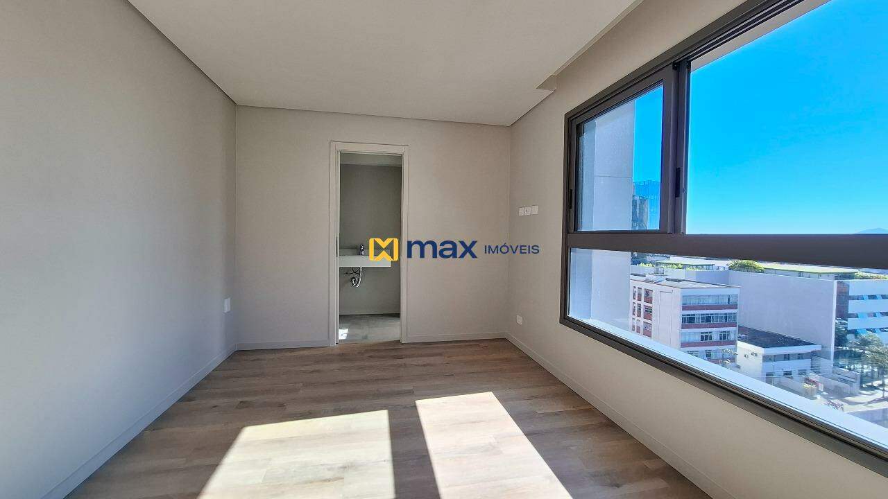 Apartamento à venda no Centro: Suíte 2