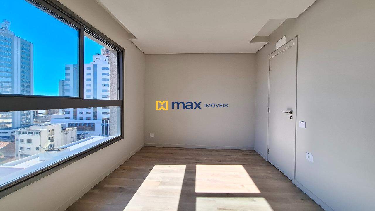 Apartamento à venda no Centro: Suíte 2