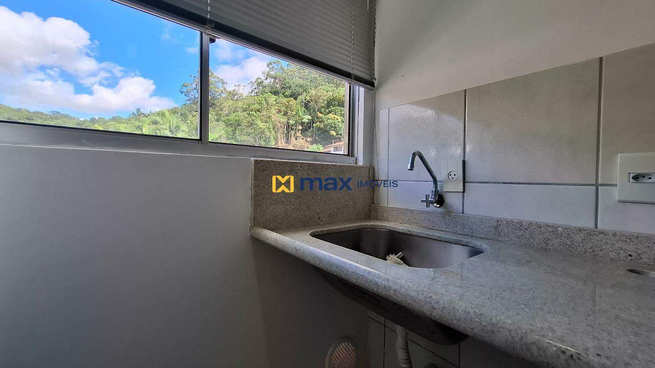 Apartamento à venda no Fazendinha: Área de serviço