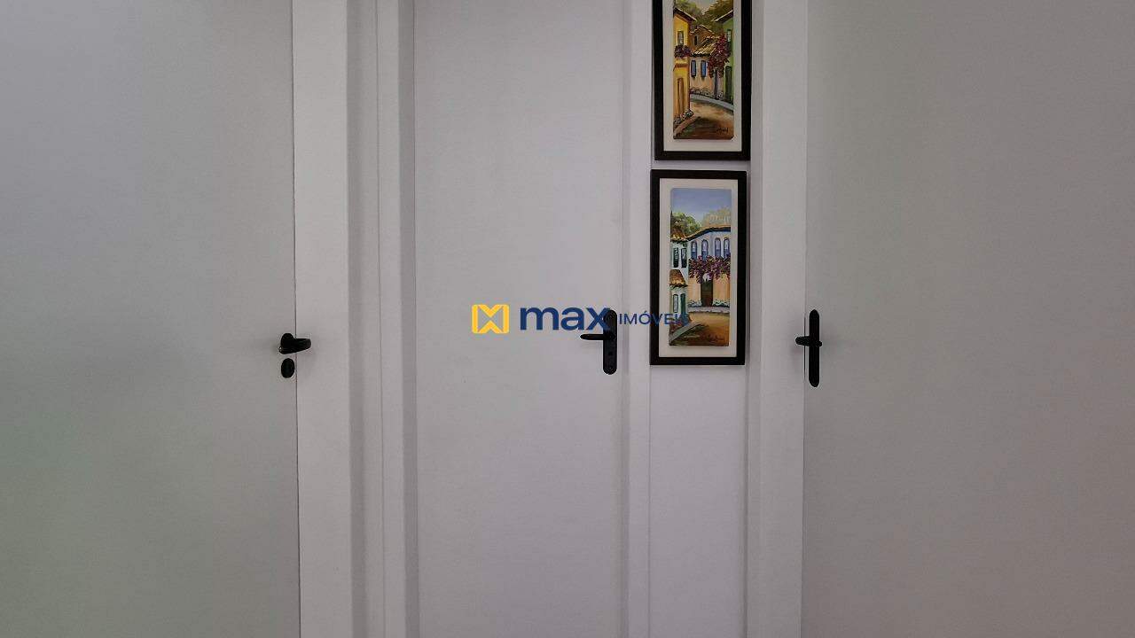 Apartamento à venda no Fazendinha: Corredor
