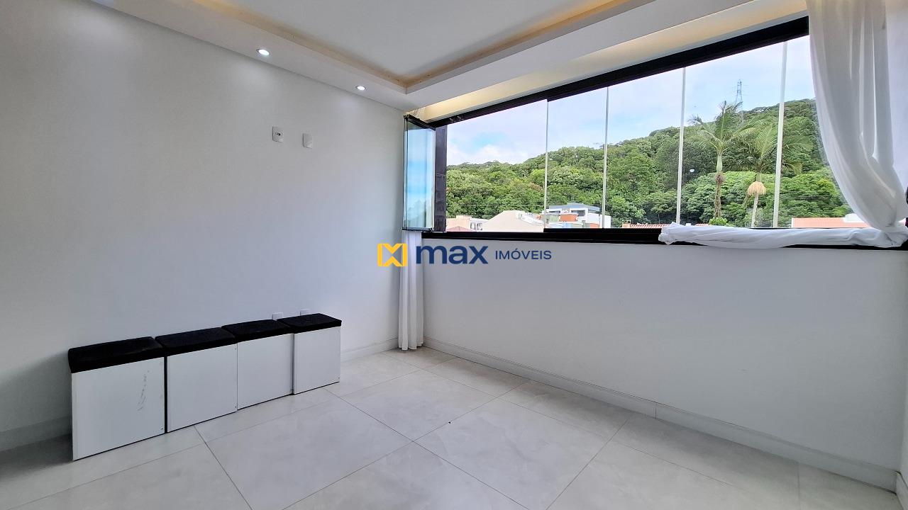 Apartamento à venda no Carvalho: Living integrado