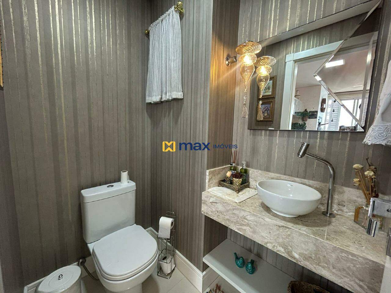 Apartamento para aluguel no Centro: Lavabo