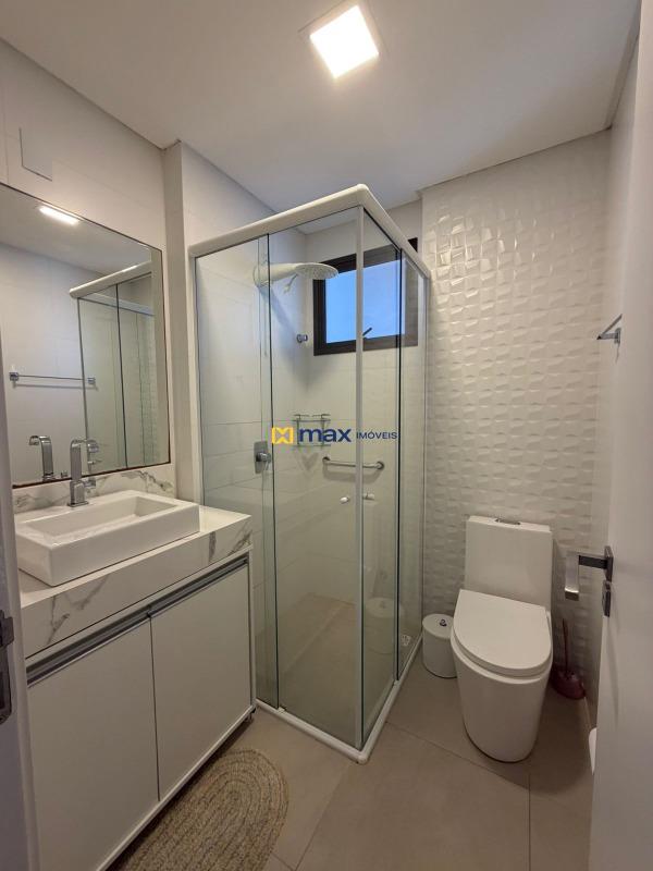 Apartamento para aluguel no Gravatá: Banheiro social