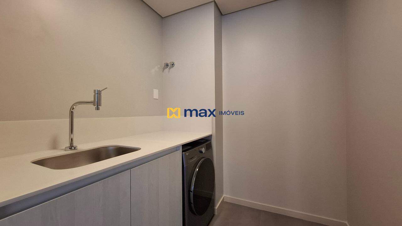 Apartamento à venda no Centro: Lavanderia