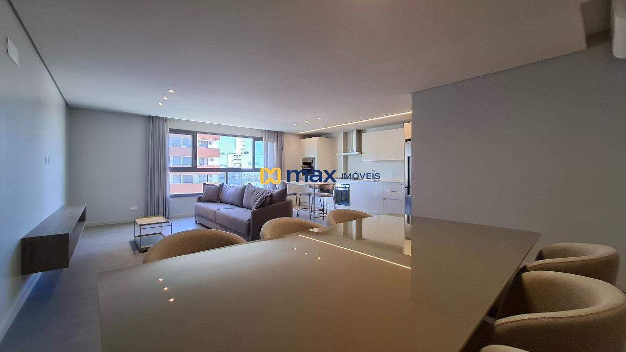 Apartamento à venda no Centro: Living integrado