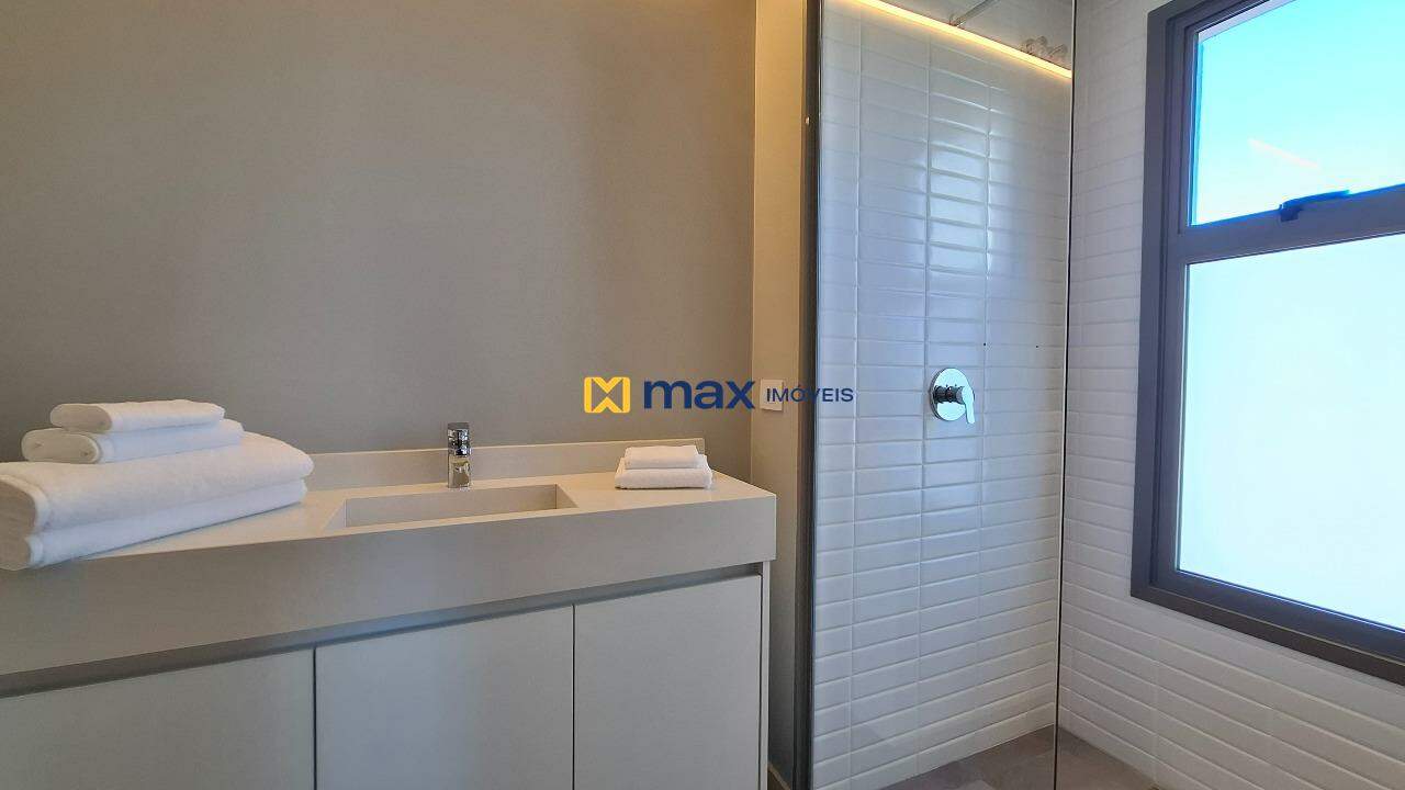 Apartamento à venda no Centro: Banheiro suíte