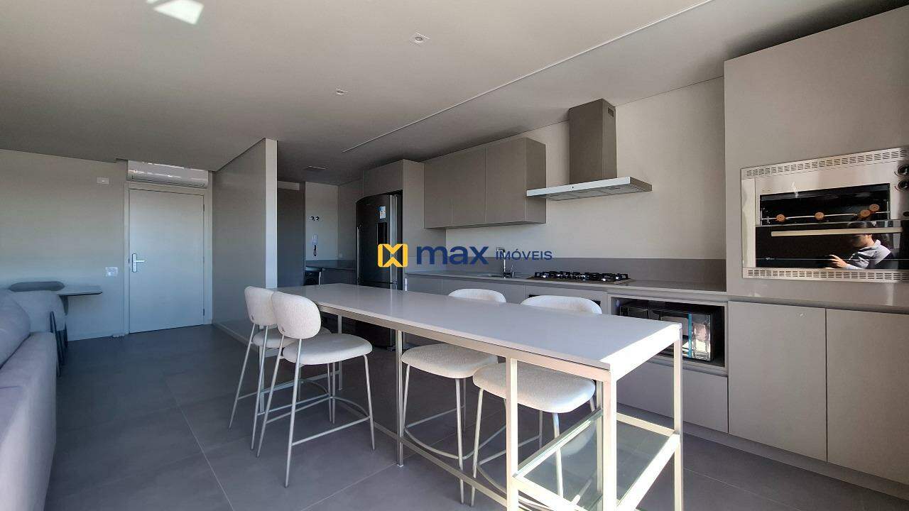 Apartamento à venda no Centro: Sacada com churrasqueira