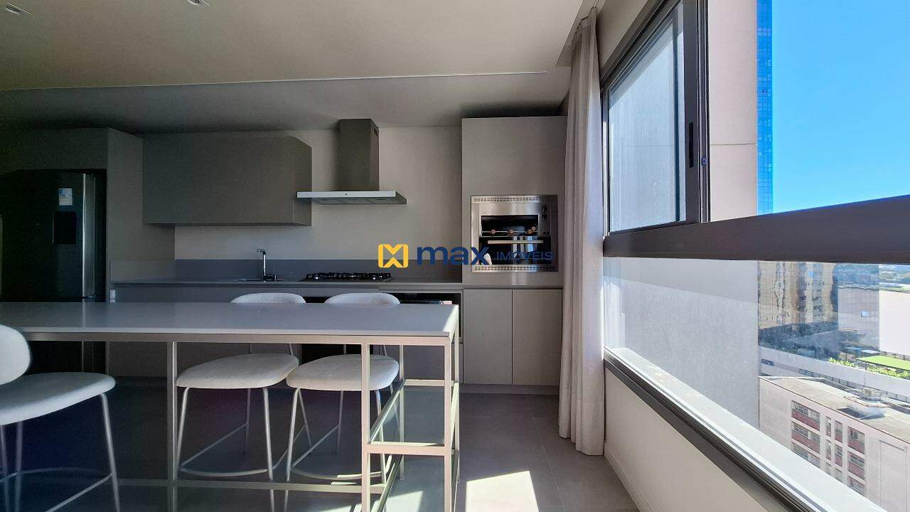 Apartamento à venda no Centro: Sacada com churrasqueira