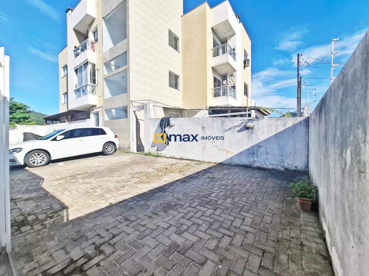 Apartamento para aluguel no Rio Pequeno: Vaga de Garagem