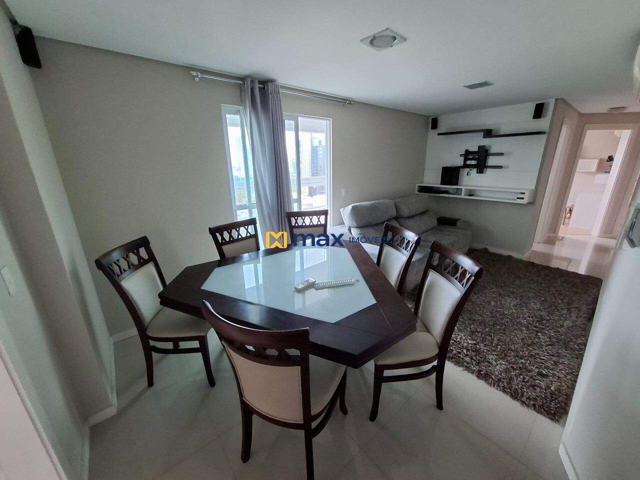 Apartamento à venda no Centro: Sala de Estar e Jantar