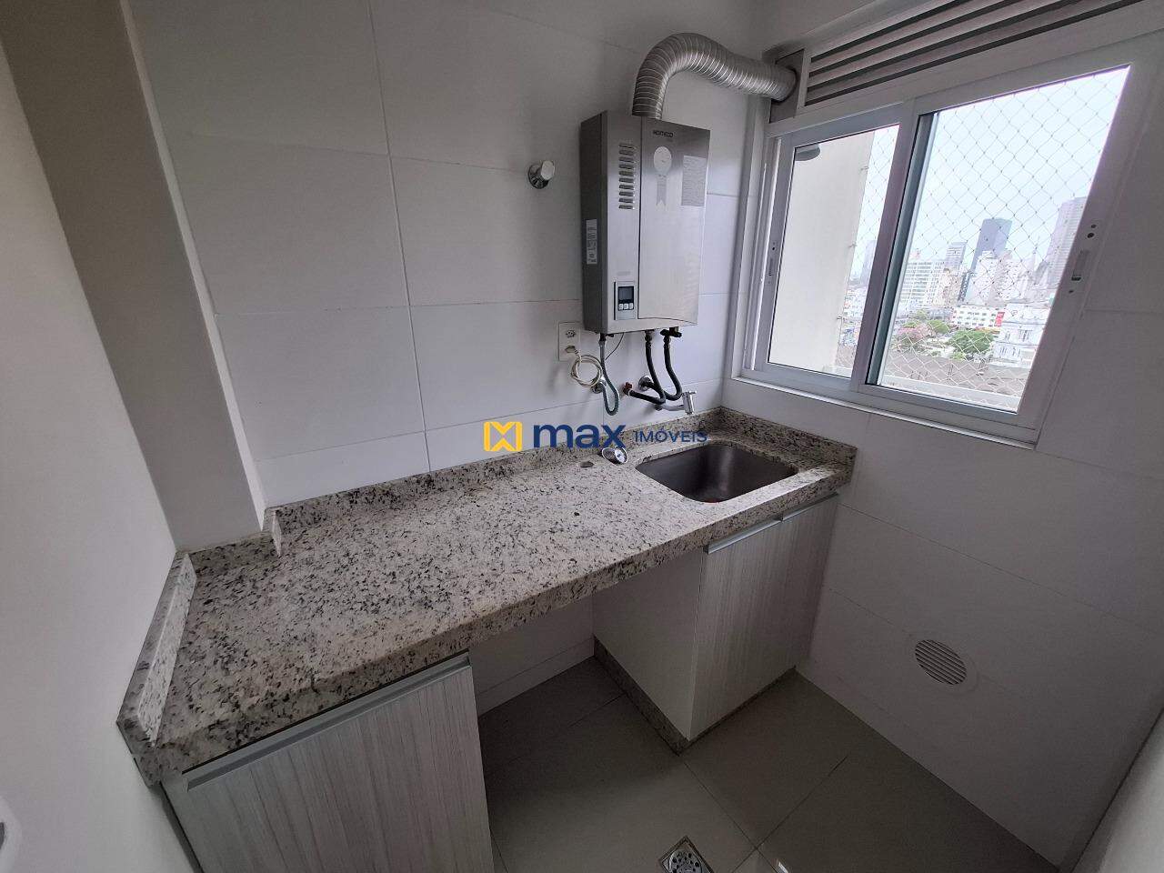 Apartamento à venda no Centro: Lavanderia