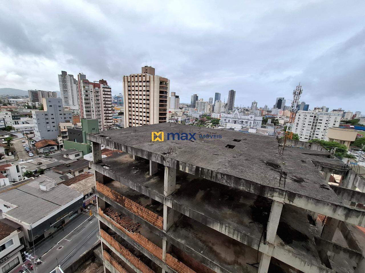 Apartamento à venda no Centro: Vista Sacada