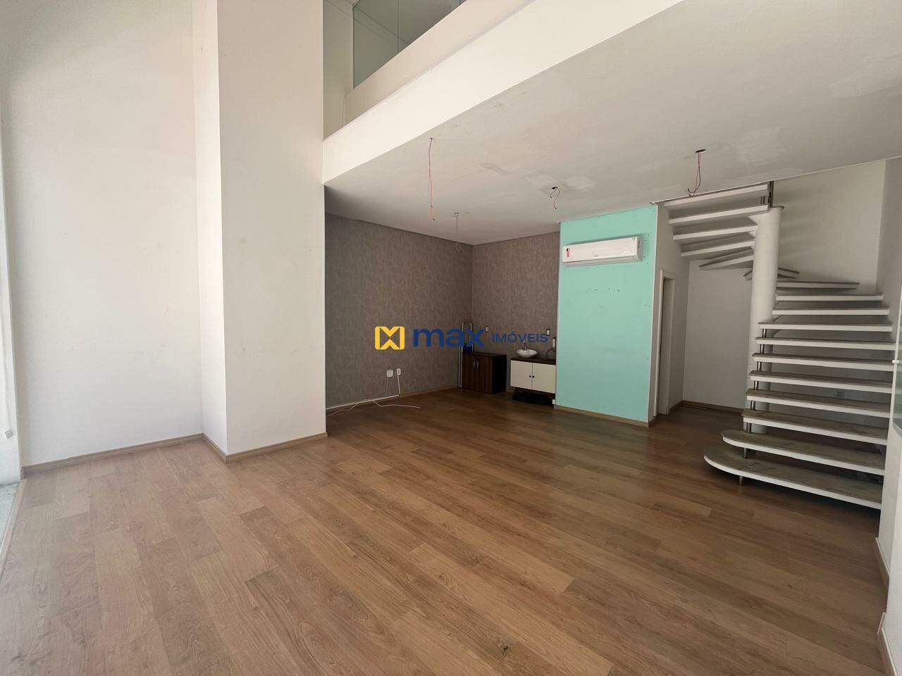 Sala à venda no Centro: Sala 