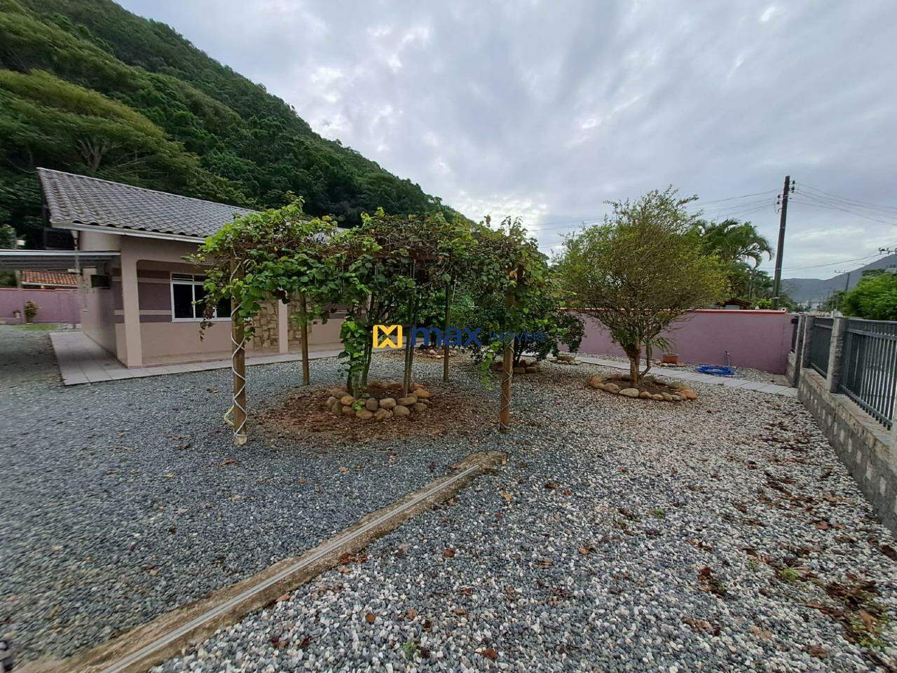 Casa à venda no gravatá: Quintal frente