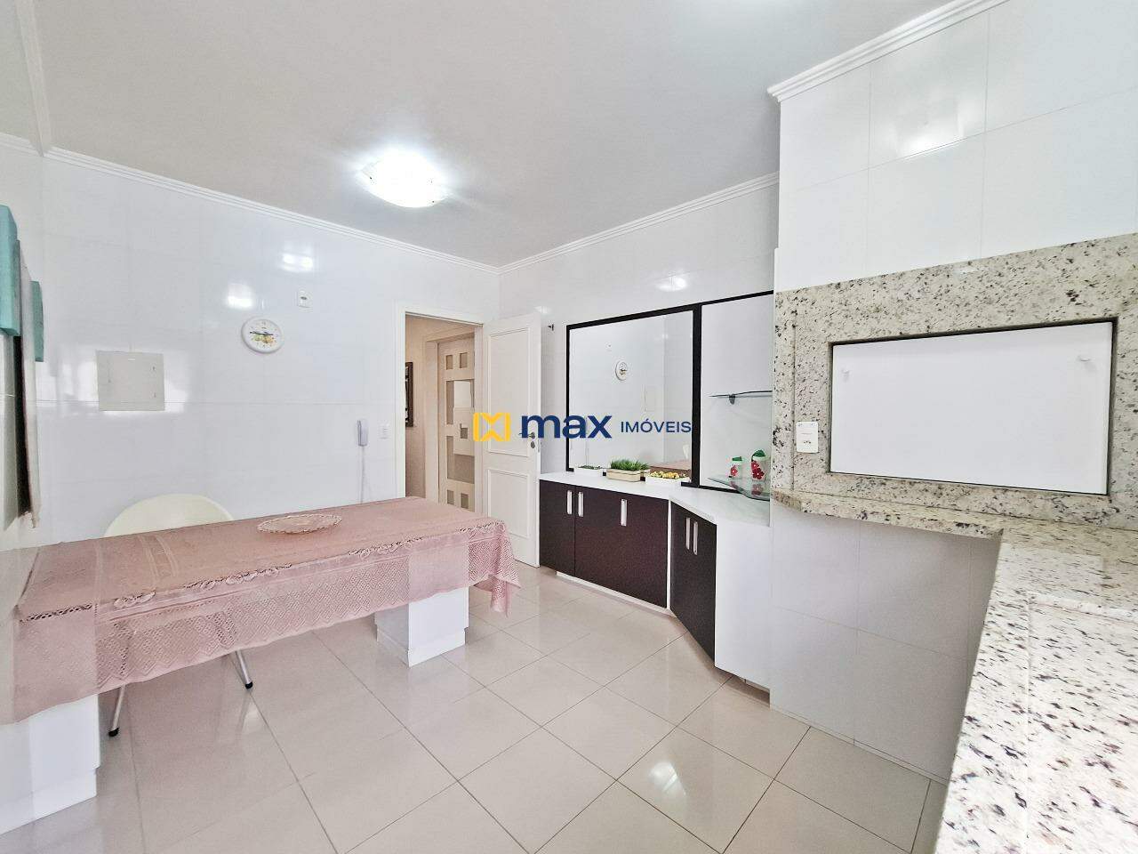 Apartamento à venda no Centro: Cozinha com churrasqueira