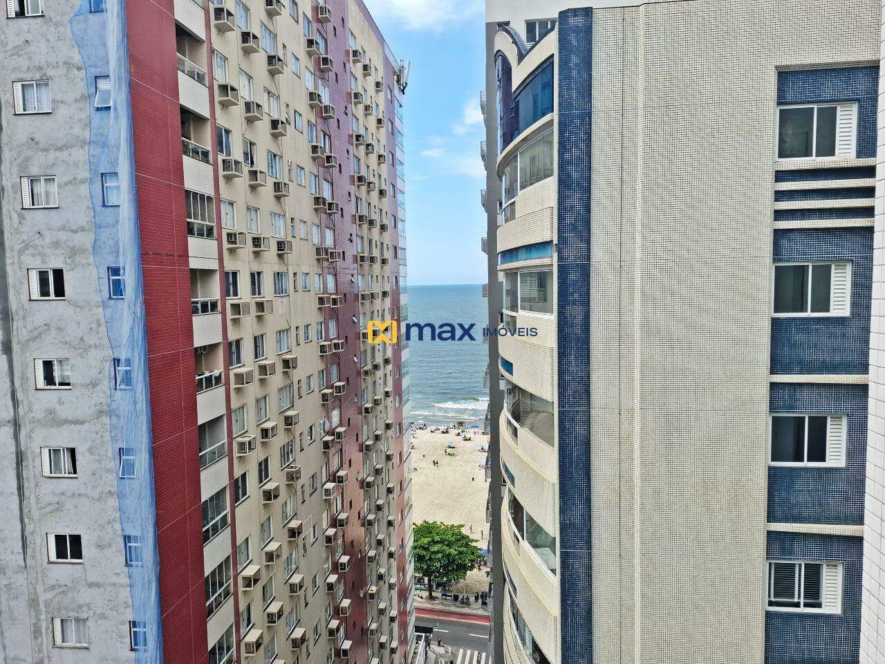 Apartamento à venda no Centro: Vista da Sacada