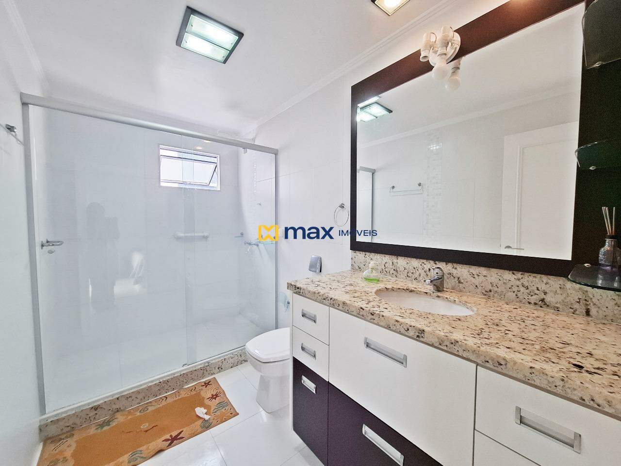 Apartamento à venda no Centro: Banheiro Suíte Master