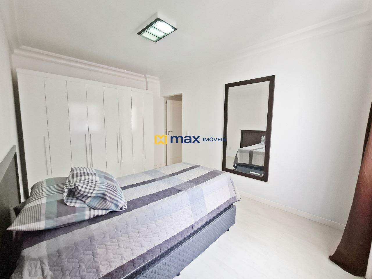 Apartamento à venda no Centro: Suíte 2