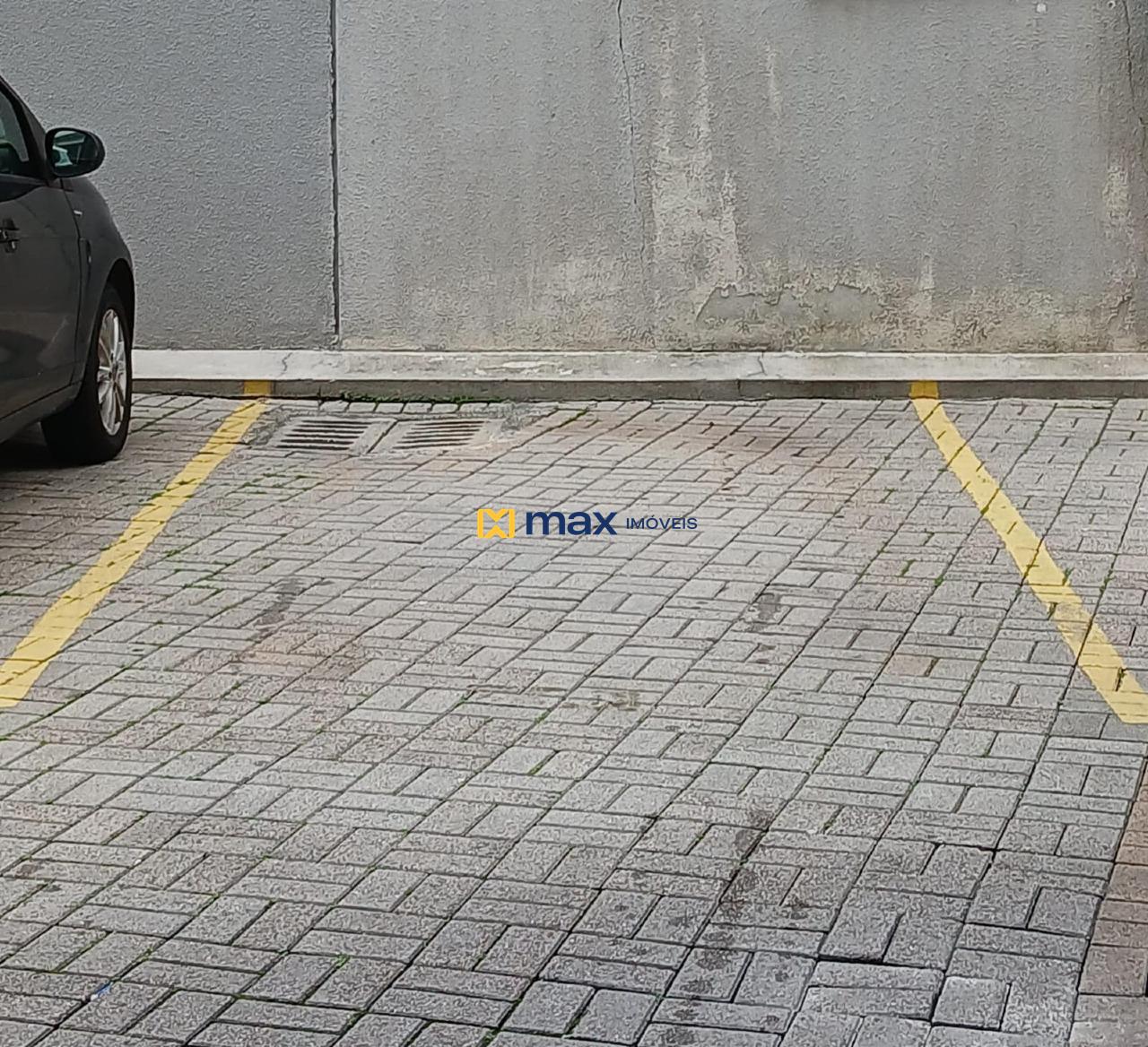 Apartamento para aluguel no Ressacada: Garagem