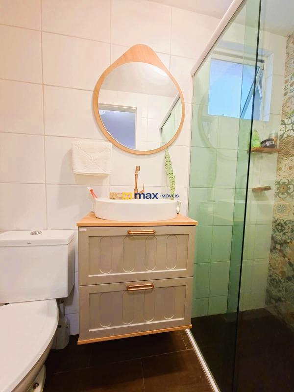 Apartamento para aluguel no Ressacada: Banheiro social