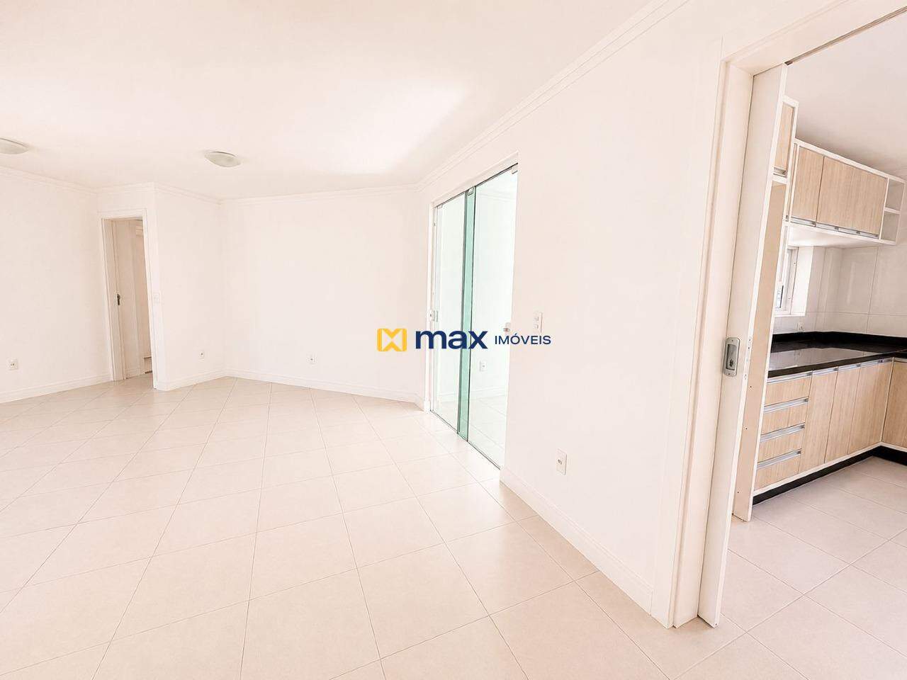 Apartamento para aluguel no Pioneiros: