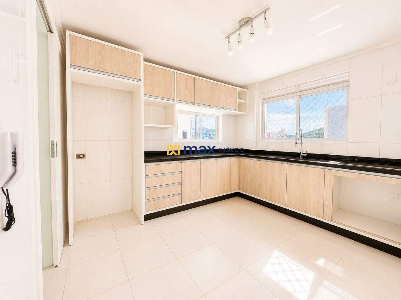 Apartamento para aluguel no Pioneiros: