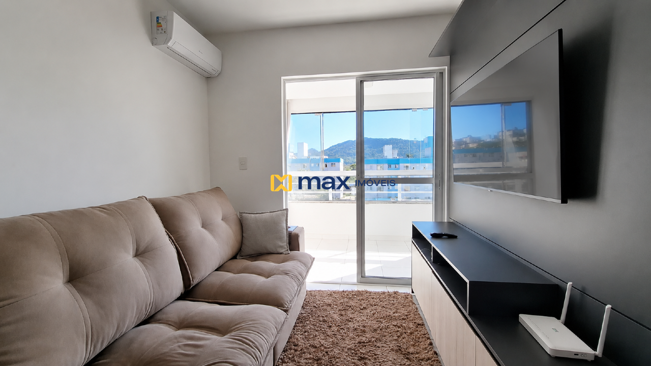 Apartamento à venda no Espinheiros: Living integrado