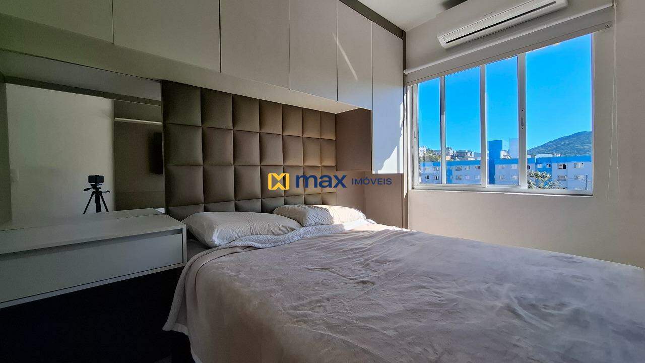 Apartamento à venda no Espinheiros: Dormitório