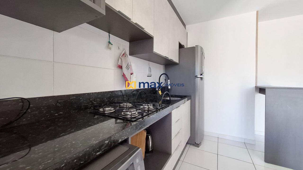 Apartamento à venda no Espinheiros: Cozinha
