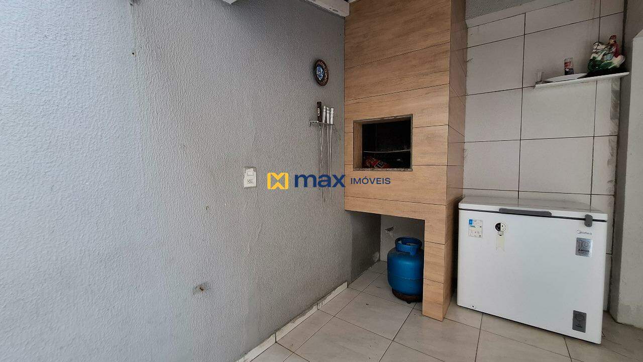 Casa à venda no Cordeiros: Espaço churrasqueira