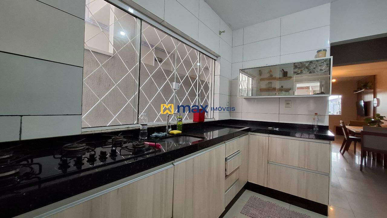 Casa à venda no Cordeiros: Cozinha