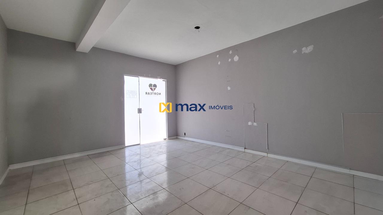 Casa Comercial para aluguel no Centro: Sala 1