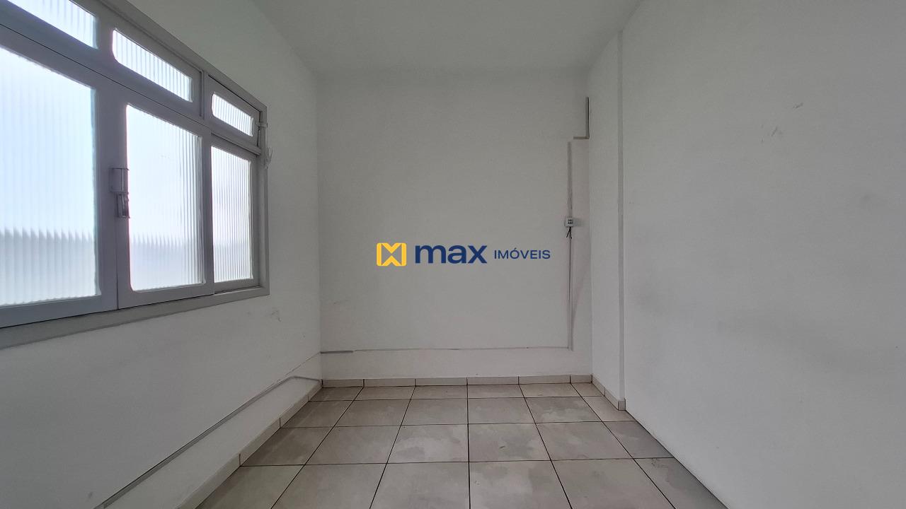 Casa Comercial para aluguel no Centro: Sala 7