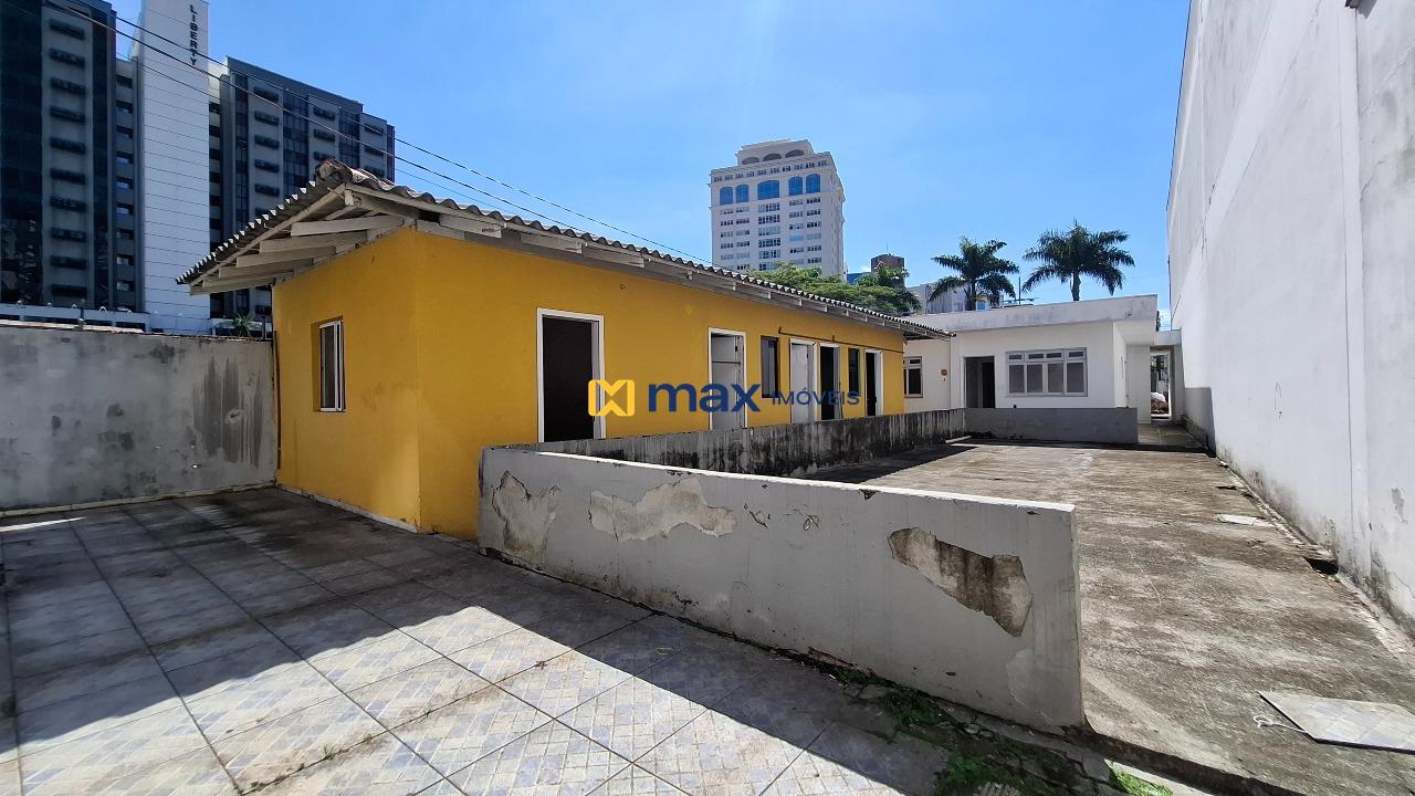 Casa Comercial para aluguel no Centro: Área externa