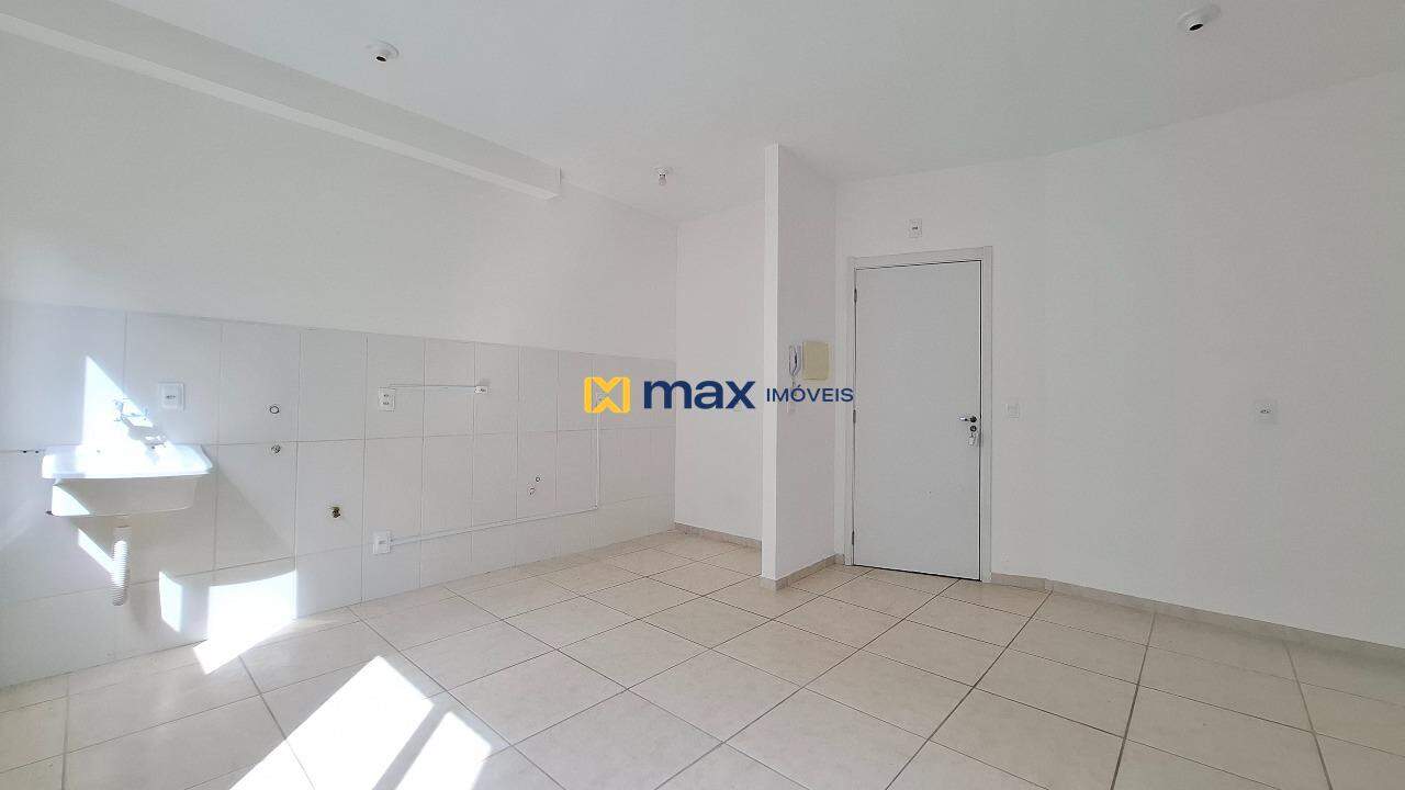 Apartamento à venda no Itaipava: Living integrado