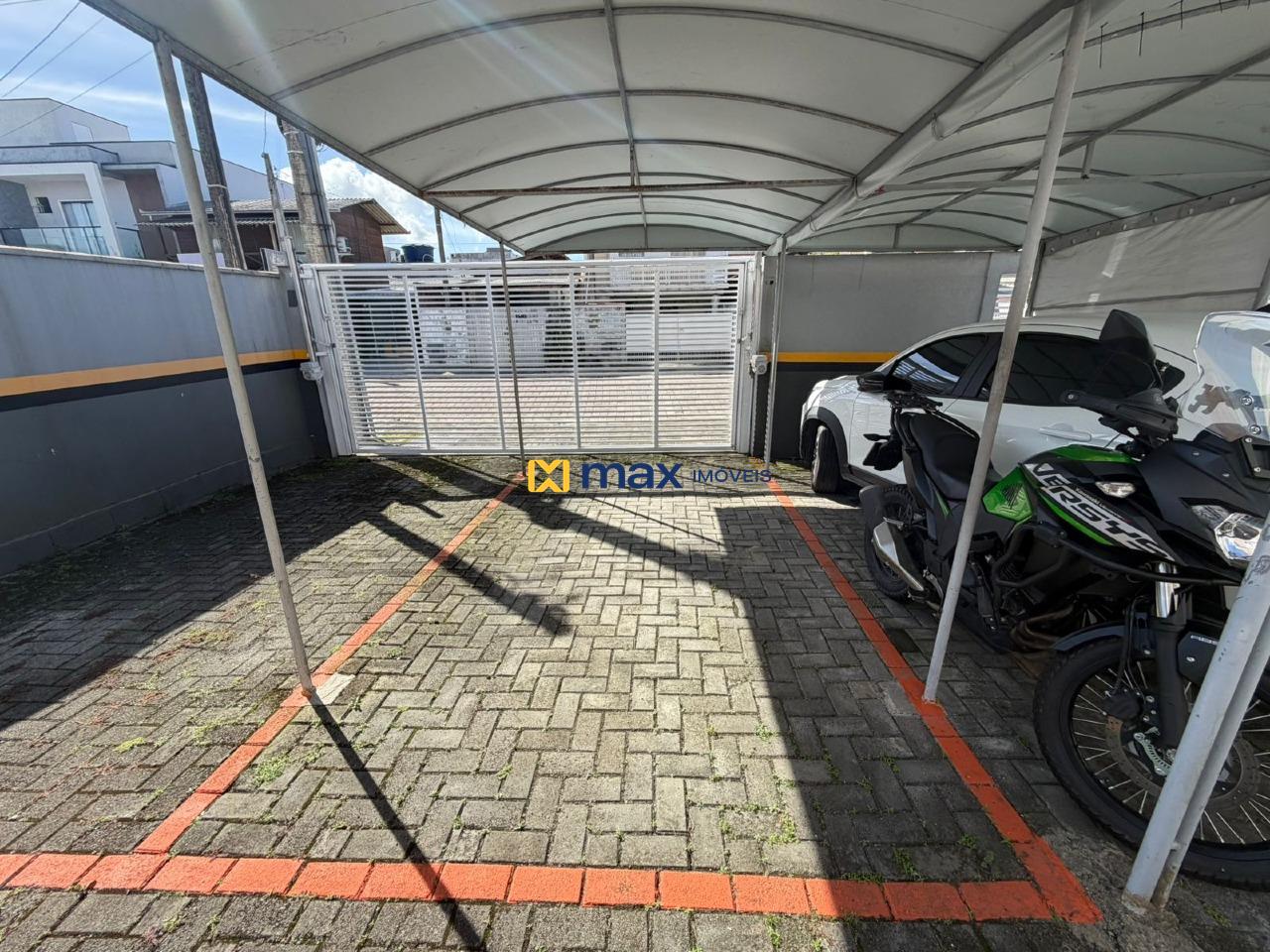 Apartamento para aluguel no Centro: Garagem 